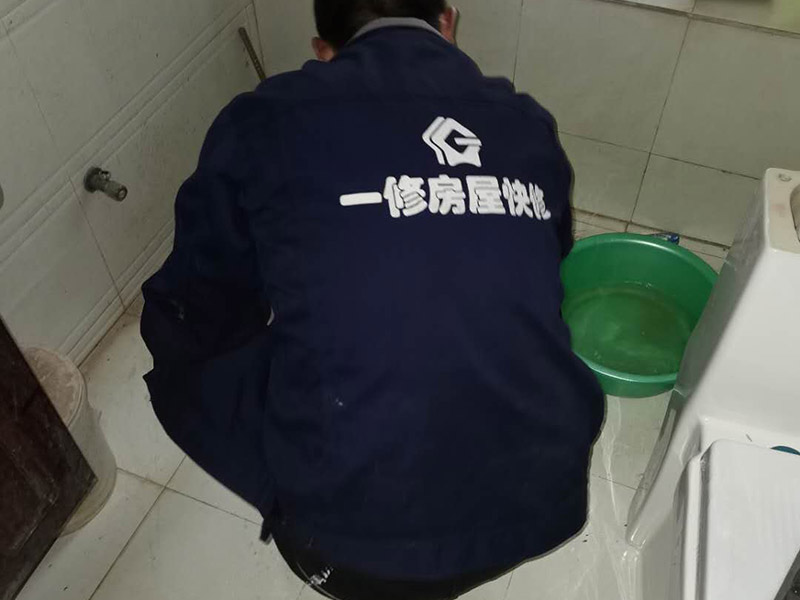 樓上漏水樓下如何補漏，樓上沒用水怎么